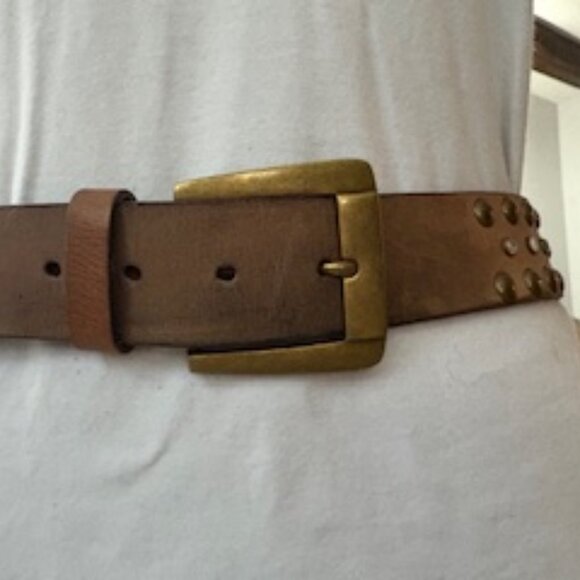 Studded leather belt - Picture 1 of 4
